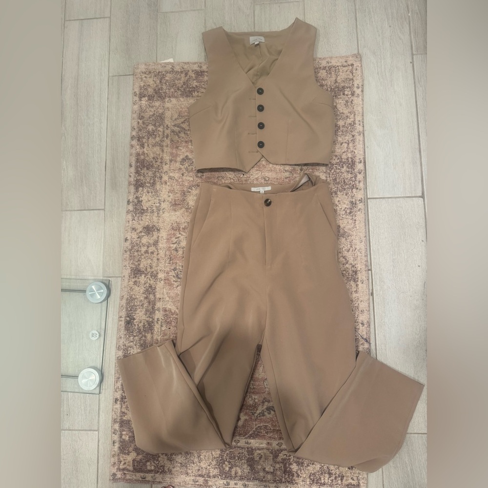 Women's Classic Tan Vest and bottoms